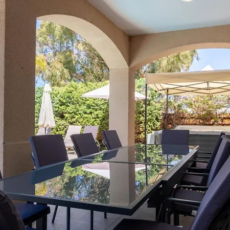 Casa de Férias Sapphire - Luxury 5br Designer Retreat With A Private Swimming Pool