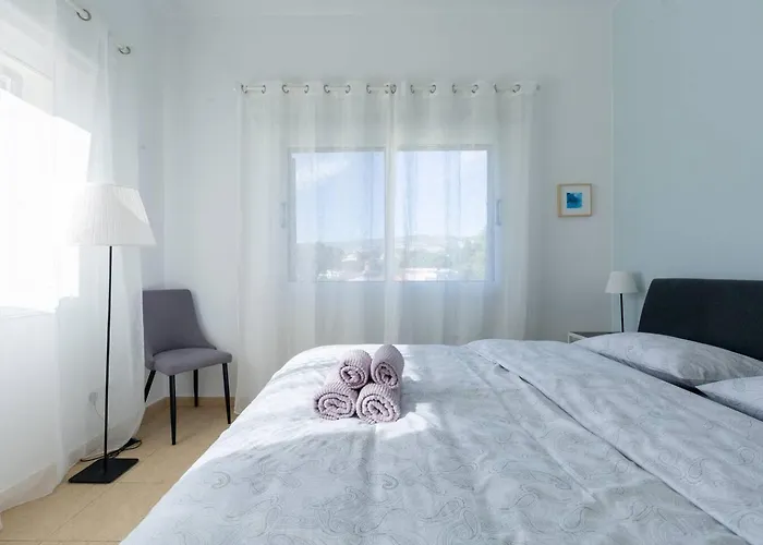 Sapphire - Luxury 5br Designer Retreat With A Private Swimming Pool ペイヤ