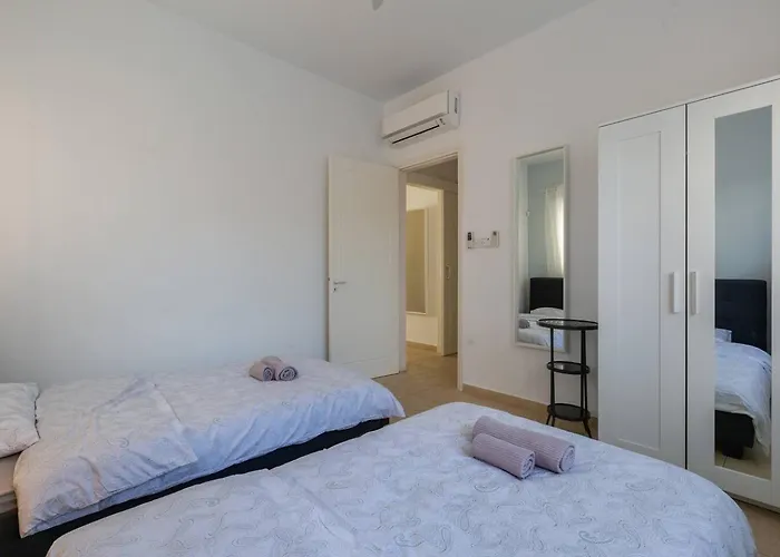 別荘 Sapphire - Luxury 5br Designer Retreat With A Private Swimming Pool ペイヤ