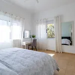Дом отдыха Sapphire - Luxury 5br Designer Retreat With A Private Swimming Pool Пейя