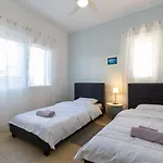 Sapphire - Luxury 5br Designer Retreat With A Private Swimming Pool Дом отдыха