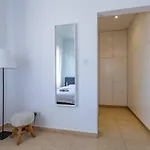Дом отдыха Sapphire - Luxury 5br Designer Retreat With A Private Swimming Pool *