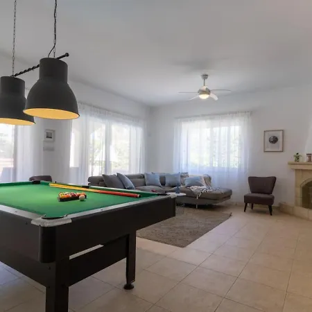 Five Bedroom Saphire * Πέγεια
