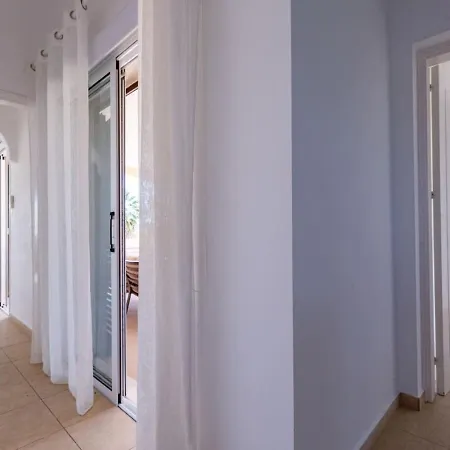 Five Bedroom Saphire Σπίτι διακοπών Πέγεια
