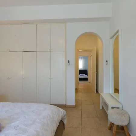 Ferienhaus Sapphire - Luxury 5br Designer Retreat With A Private Swimming Pool