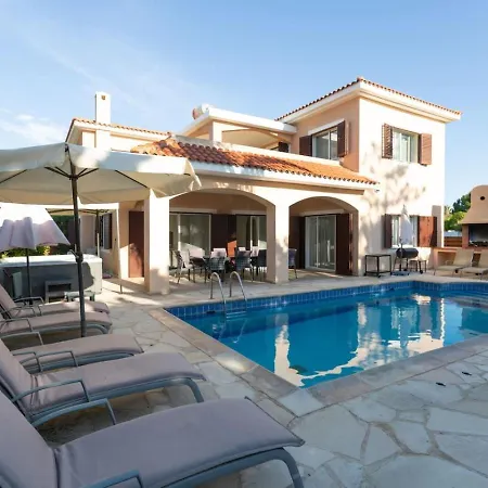 Hébergement de vacances Sapphire - Luxury 5br Designer Retreat With A Private Swimming Pool Peyia