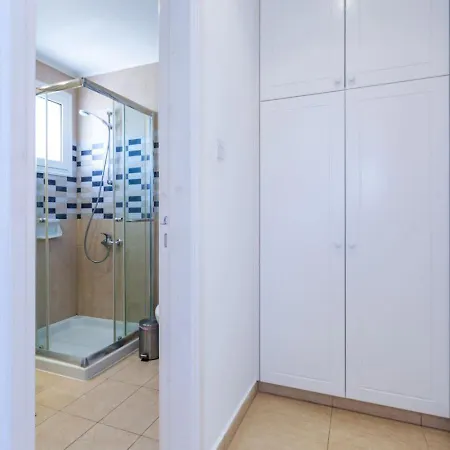 Hébergement de vacances Sapphire - Luxury 5br Designer Retreat With A Private Swimming Pool Peyia