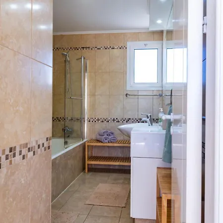 Sapphire - Luxury 5br Designer Retreat With A Private Swimming Pool Hébergement de vacances *