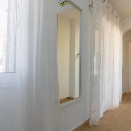 Hébergement de vacances Sapphire - Luxury 5br Designer Retreat With A Private Swimming Pool