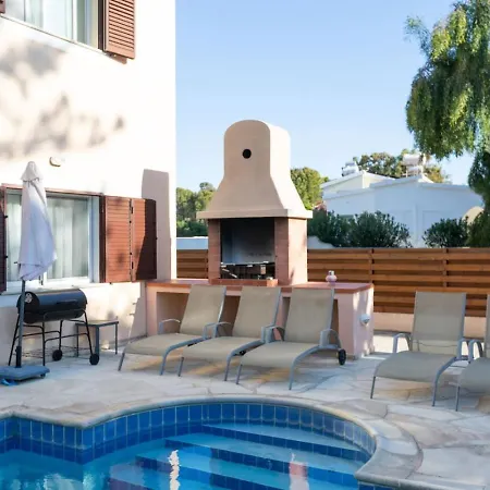 Hébergement de vacances Sapphire - Luxury 5br Designer Retreat With A Private Swimming Pool Peyia