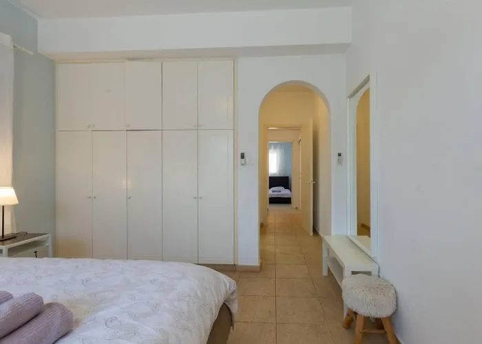 Feriehus Sapphire - Luxury 5br Designer Retreat With A Private Swimming Pool