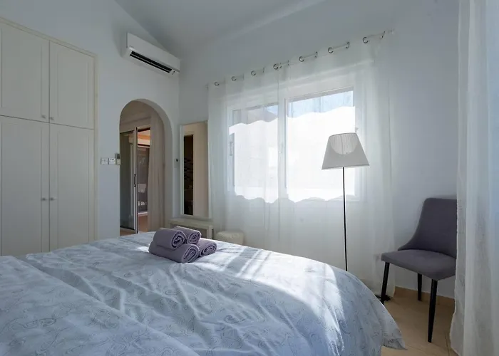 Feriehus Sapphire - Luxury 5br Designer Retreat With A Private Swimming Pool *