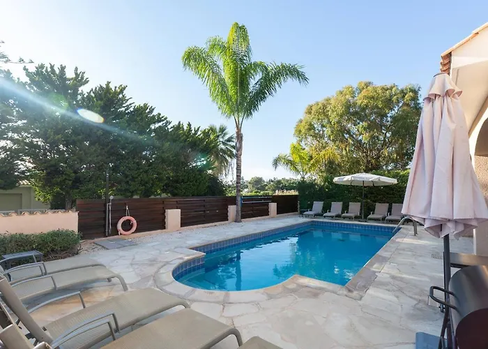 Sapphire - Luxury 5br Designer Retreat With A Private Swimming Pool Feriehus Pegeia